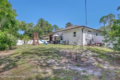 Welcome to this beautifully maintained 2022-built home, ideally - photo 36