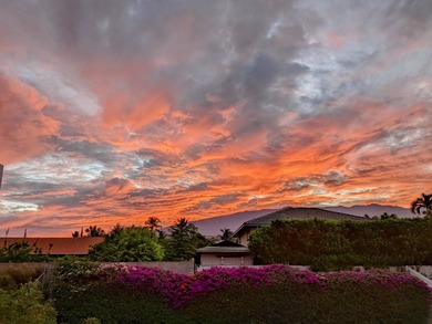 This well-maintained 2,700 sq. ft. home offers an exceptional - photo 9