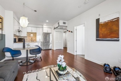 This bright and comfortable one-bedroom, one-bath apartment is - photo 11