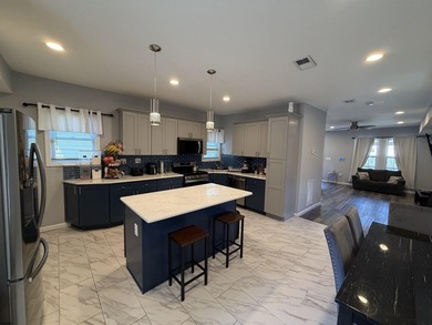 Single-family detached home with low taxes and no HOA fees - photo 4