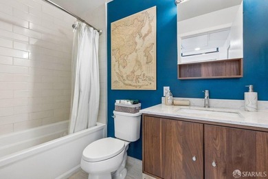 This bright and comfortable one-bedroom, one-bath apartment is - photo 19