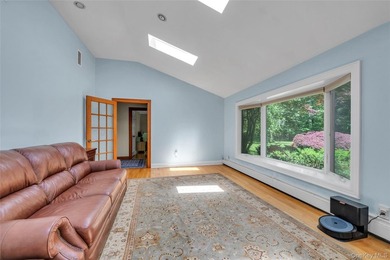 Situated on 1.8 serene, lush acres, 5 Eden Roc offers the kind - photo 4