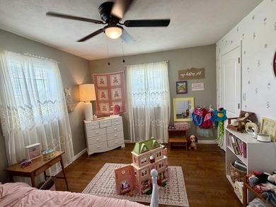 Priced to sell & Seller offering 5K towards closing cost!!! - photo 27
