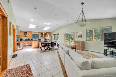Situated on 1.8 serene, lush acres, 5 Eden Roc offers the kind - photo 7