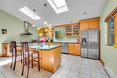 Situated on 1.8 serene, lush acres, 5 Eden Roc offers the kind - photo 10
