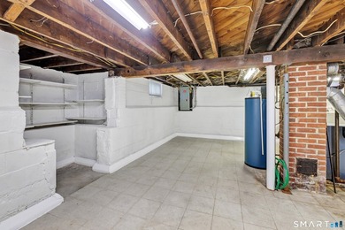 Welcome to 1400 Reservoir Avenue! This updated colonial in the - photo 32