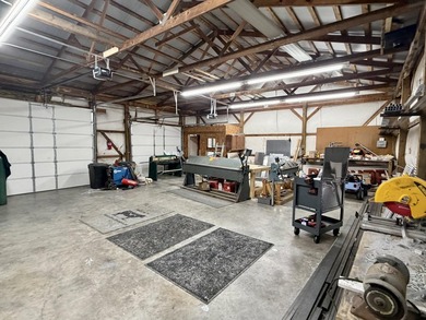 Priced to sell & Seller offering 5K towards closing cost!!! - photo 42
