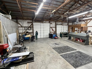 Priced to sell & Seller offering 5K towards closing cost!!! - photo 43