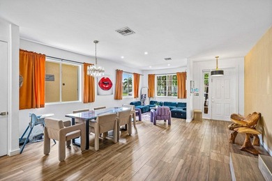 A beautiful 5 BD 3 BA two-story home in Boca Vistas with chic - photo 4