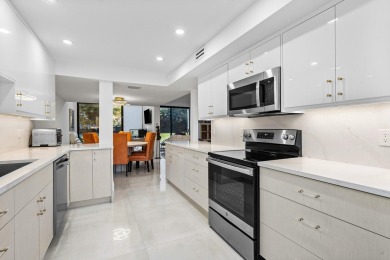 Lake Townhome/Townhouse For Sale in Boca Raton, Florida
