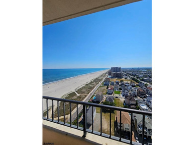 INCREDIBLE OCEAN VIEWS!!! Spacious private balconies off the - photo 4