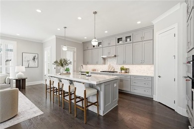 Rare Elevator Home Steps from Avalon! Welcome to luxurious - photo 3
