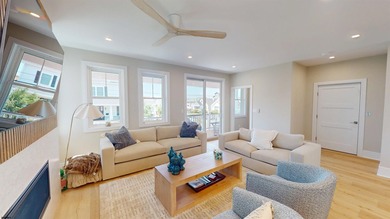 MOVE IN READY! ENJOY THE BEST OF SUMMER IN YOUR MARGATE HOME! - photo 5
