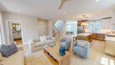 MOVE IN READY! ENJOY THE BEST OF SUMMER IN YOUR MARGATE HOME! - photo 6