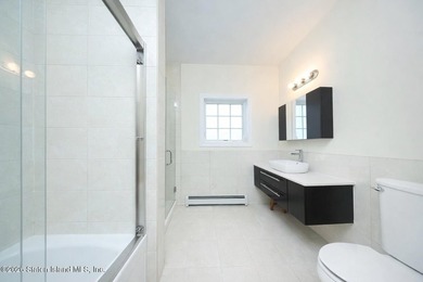 Spacious two-family Side Hall Colonial located on a quiet - photo 20