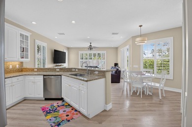 Located in a Cul de sac on an oversized pie shaped lot with a - photo 22
