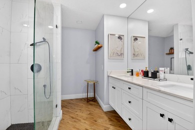 Welcome to this charming 4-bedroom, 2-bathroom home with a 2-car - photo 24