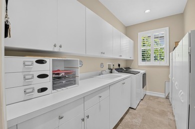 Located in a Cul de sac on an oversized pie shaped lot with a - photo 28