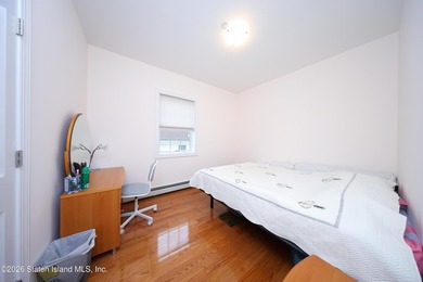Spacious two-family Side Hall Colonial located on a quiet - photo 28