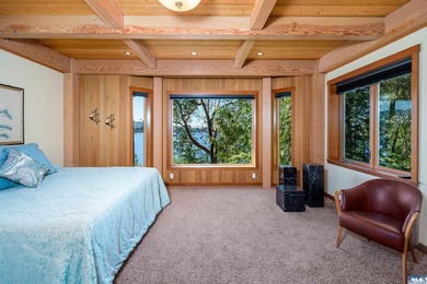 Once you've experienced this stunning, private Sequim Bay - photo 29