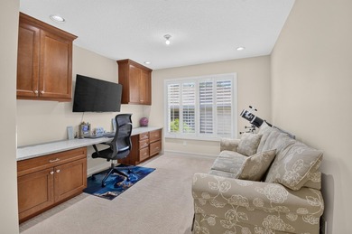 Located in a Cul de sac on an oversized pie shaped lot with a - photo 31