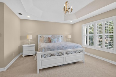 Located in a Cul de sac on an oversized pie shaped lot with a - photo 34