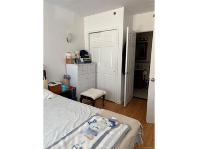 Welcome to Northern Blvd, all-brick apartment building for sale - photo 5