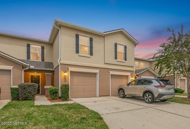 Lake Ridge Condo Active Under Contract in Fleming Island Florida