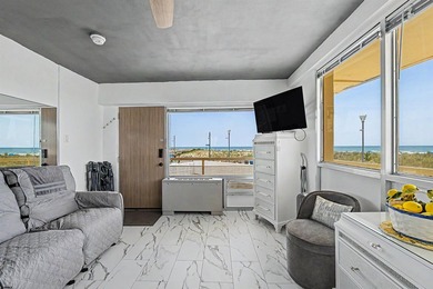 Premium direct ocean-facing unit! This oceanfront condominium - photo 7