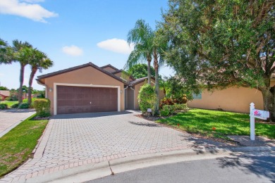 Lake Home For Sale in Delray Beach, Florida