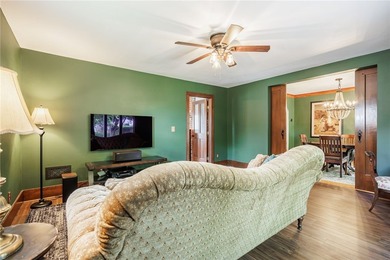 Classic charm and exceptional space come together in this - photo 13