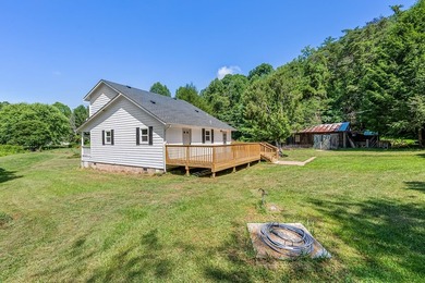 Completely remodeled home featuring brand-new flooring, fresh - photo 7