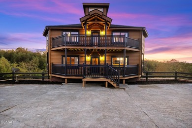 Lake Home For Sale in Sevierville, Tennessee