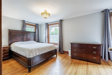 Classic charm and exceptional space come together in this - photo 25
