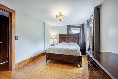 Classic charm and exceptional space come together in this - photo 26