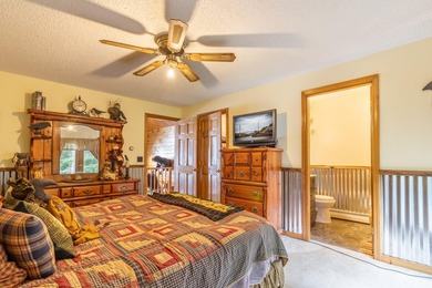 Welcome to your dream lakefront retreat! Serene lakeside living - photo 29