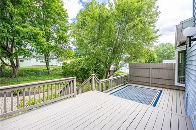 Classic charm and exceptional space come together in this - photo 37
