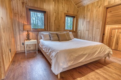 The Stone House on Lac Courte Oreilles offers timeless - photo 38