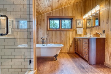 The Stone House on Lac Courte Oreilles offers timeless - photo 42