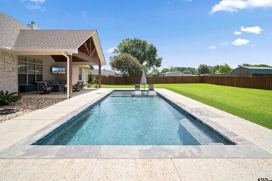 Welcome to The Meadows, where modern luxury meets peaceful East - photo 4