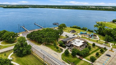 Additional listing photo 3