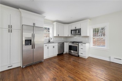 Welcome to your dream home at 2 Birch Street, a charming and - photo 5
