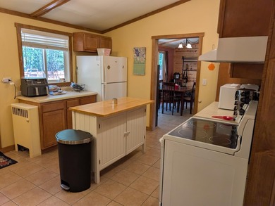 Welcome home to this solid, well-maintained property nestled in - photo 7