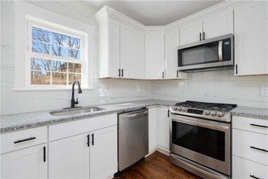 Welcome to your dream home at 2 Birch Street, a charming and - photo 7