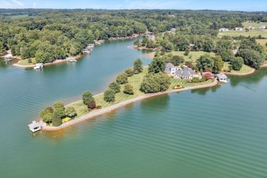 Smith Mountain Lake Home For Sale in Moneta Virginia