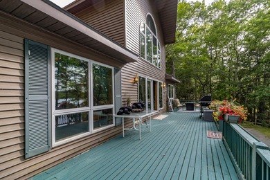 Welcome to your dream lakefront retreat! Serene lakeside living - photo 57