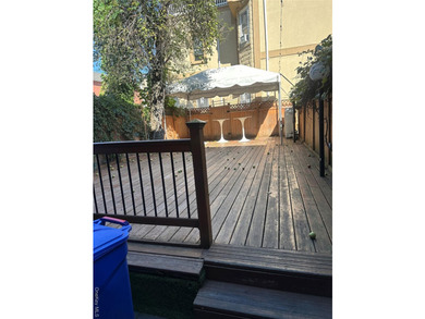 Excellent mixed use property in the Flatbush area of Brooklyn - photo 5