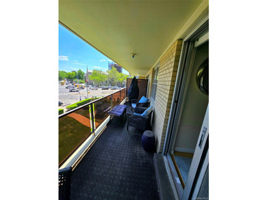 Oversized 1-bedroom with a massive private covered balcony in - photo 2