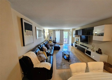 Oversized 1-bedroom with a massive private covered balcony in - photo 6