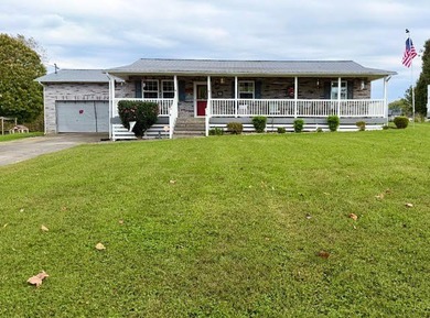 Douglas Lake Home Sale Pending in Dandridge Tennessee